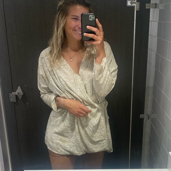 Meet your Posher, Holly - Picture 1 of 1